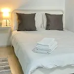 Blue Oasis Loft شقة *